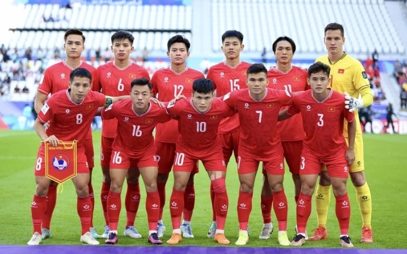 Áo đồng phục thể thao thể hiện tinh thần đoàn kết giữa các thành viên