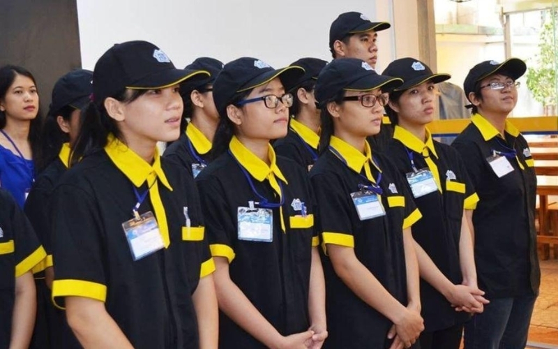 Chi tiền đồng phục sẽ áp dụng cho nhân viên chính thức