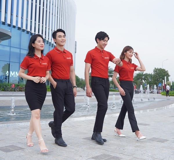 áo đồng phục màu đỏ