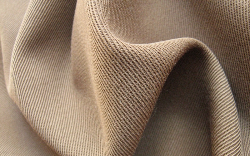 Vải kaki có khả năng hạn chế tia UV xuyên qua khá tốt