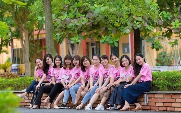 mẫu áo đồng phục nữ đẹp