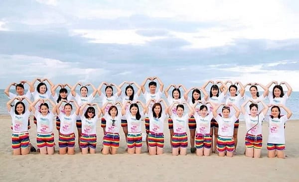 mẫu áo đồng phục nữ đẹp