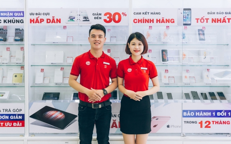 Áo polo đồng phục có thiết kế cân bằng giữa tính lịch sự và thoải mái