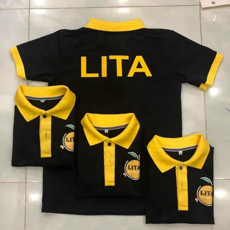 Áo in chữ theo yêu cầu giúp quảng bá thương hiệu