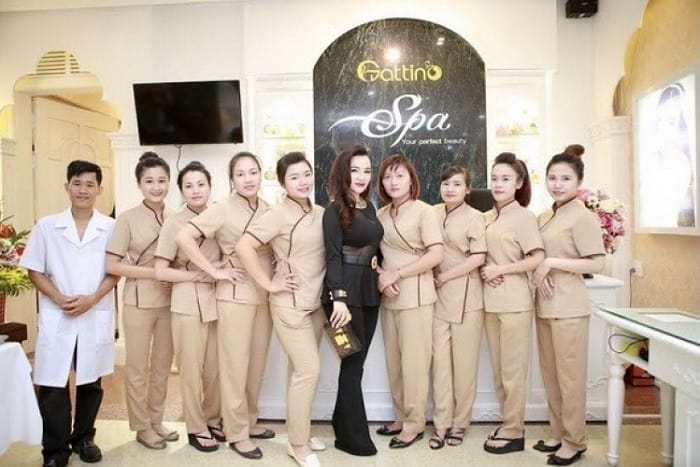 Đồng phục nhân viên spa cần đáp ứng các tiêu chí nào?