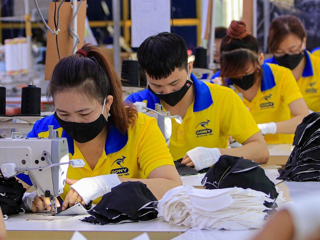 Xưởng may DONY là địa chỉ phù hợp nếu bạn cần tìm xưởng in áo thun số lượng lớn
