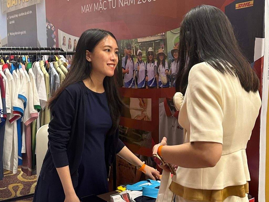 Nhất Khoa Uniform cung cấp các loại áo bảo hộ lao động chất lượng