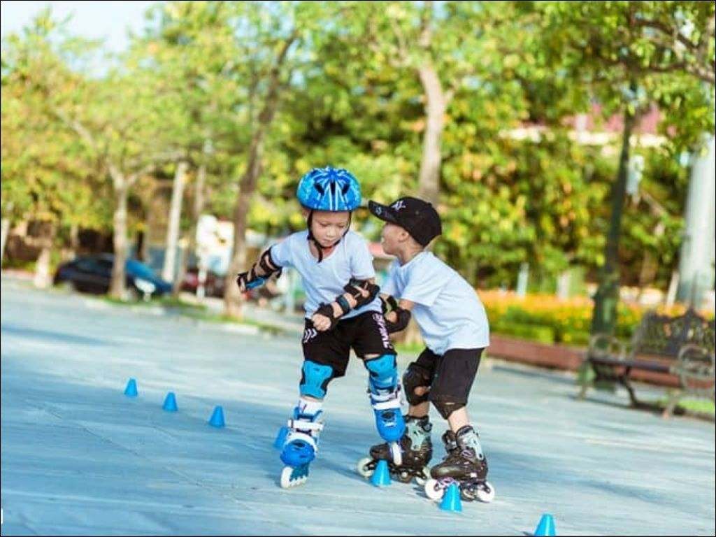 Mũ bảo hiểm là một trong những món đồ bảo hộ quan trọng khi bạn trượt patin