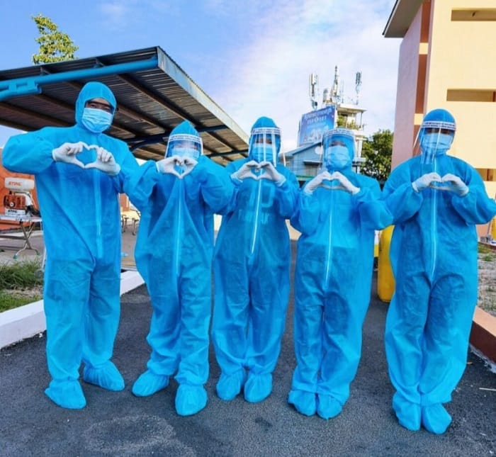 Hướng dẫn quy trình mặc đồ bảo hộ y tế