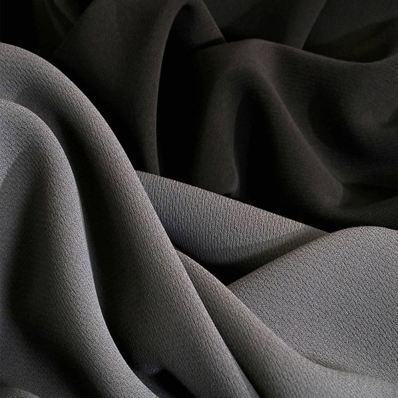 Vải Polyester có co giãn không? Ứng dụng của Polyester