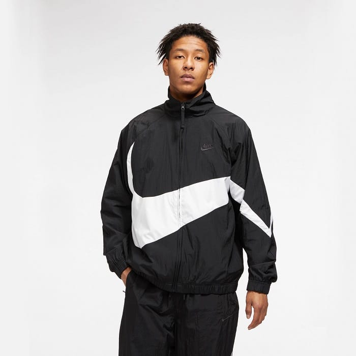 Tips đánh giá áo khoác Nike có tốt không