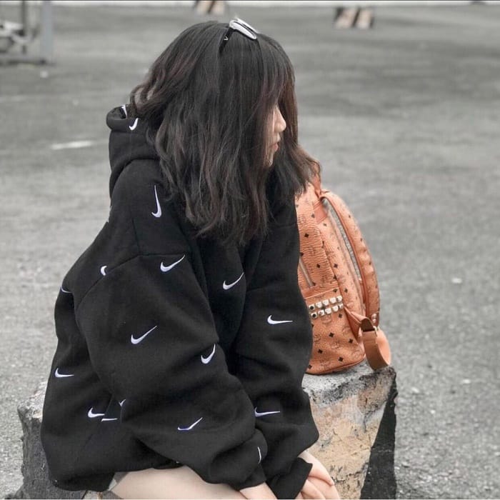 Tips đánh giá áo khoác Nike có tốt không