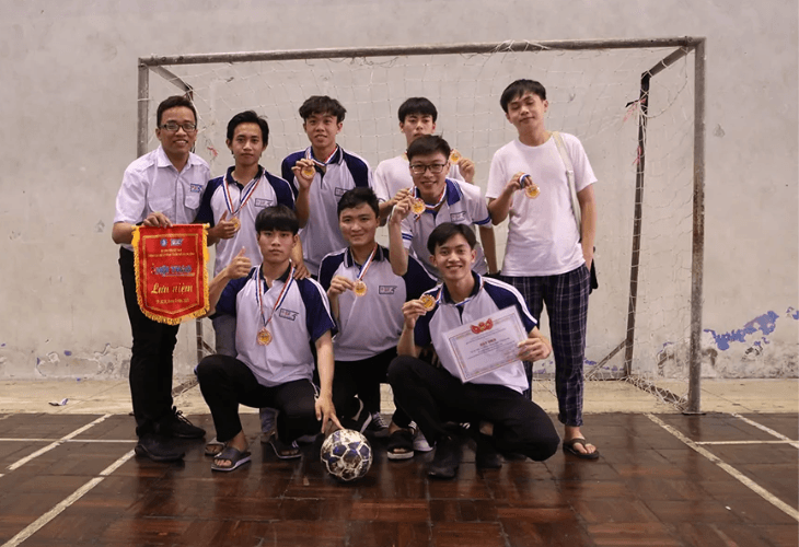 Áo thun đồng phục thể dục mang lại sự thoải mái khi luyện tập