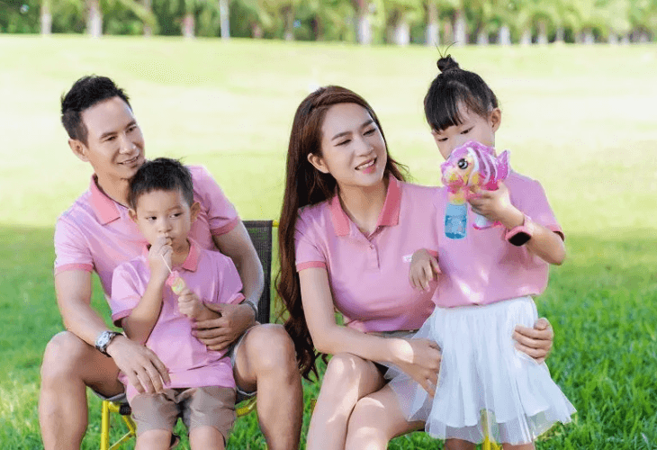 theu-logo-de-tang-su-sang-trong-cho-ao