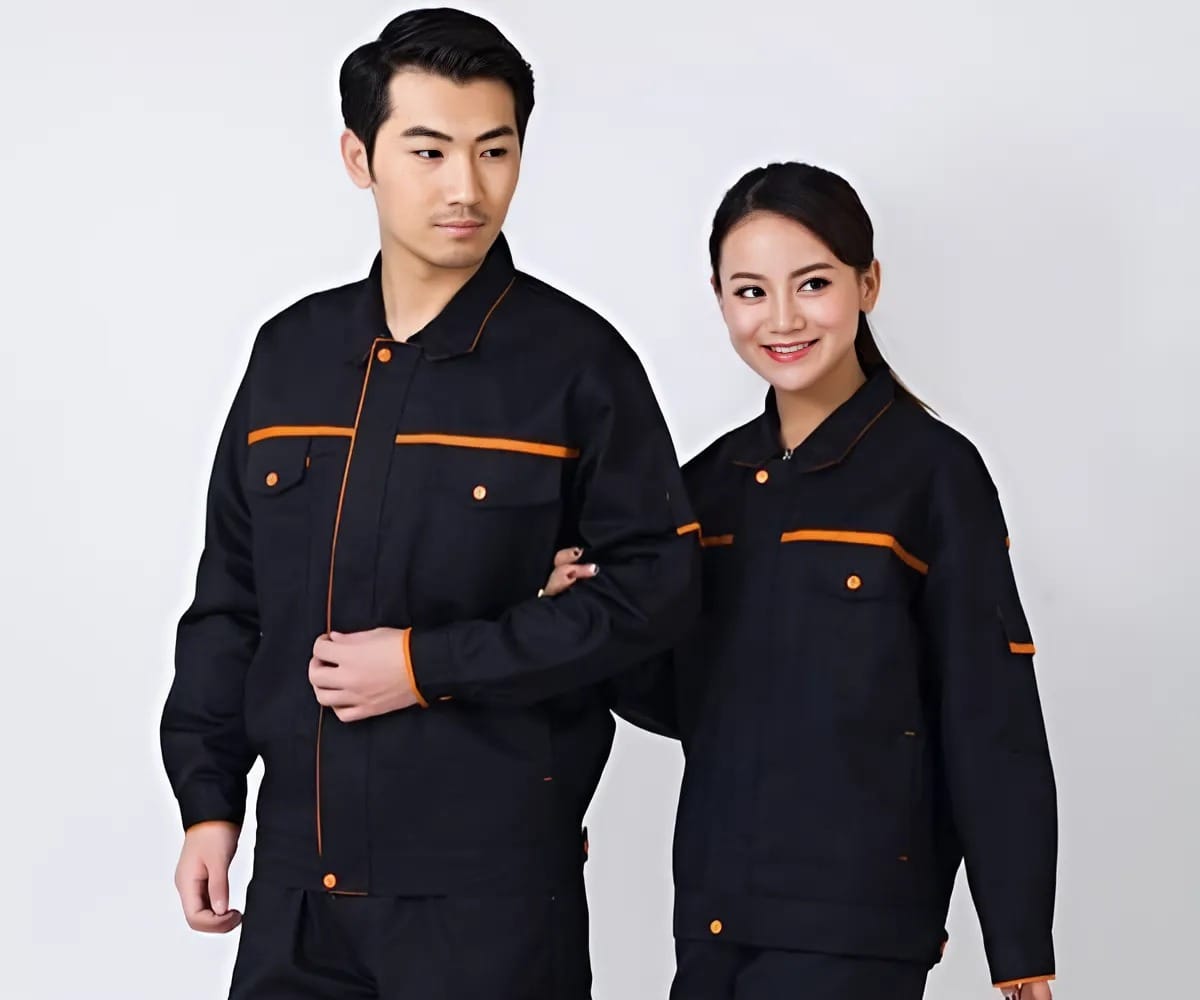 Trang bị thiết bị bảo hộ cùng đồng phục công nhân để bảo vệ người lao động