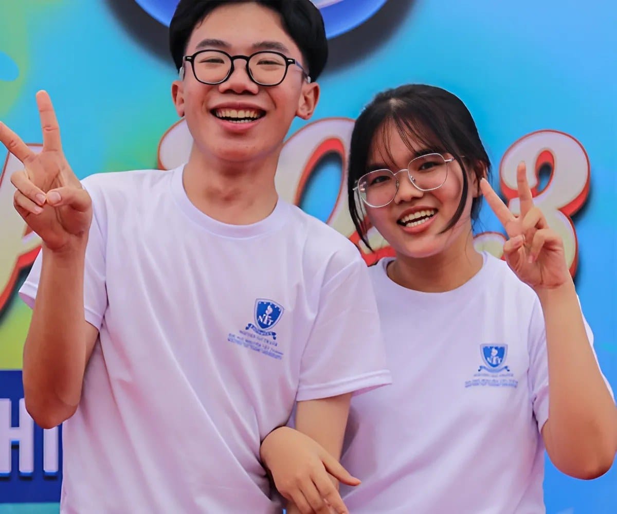 Áo thun cổ tròn đồng phục Nguyễn Tất Thành phù hợp hoạt động ngoại khóa