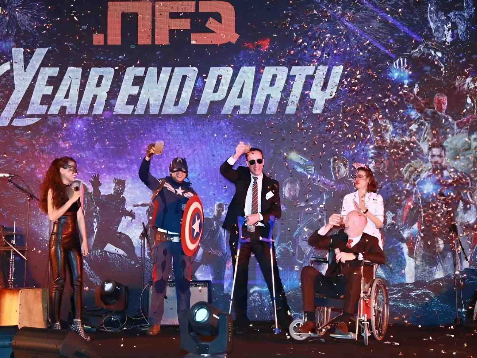 Tổ chức tiệc tất niên theo chủ đề thú vị và nhiều niềm vui