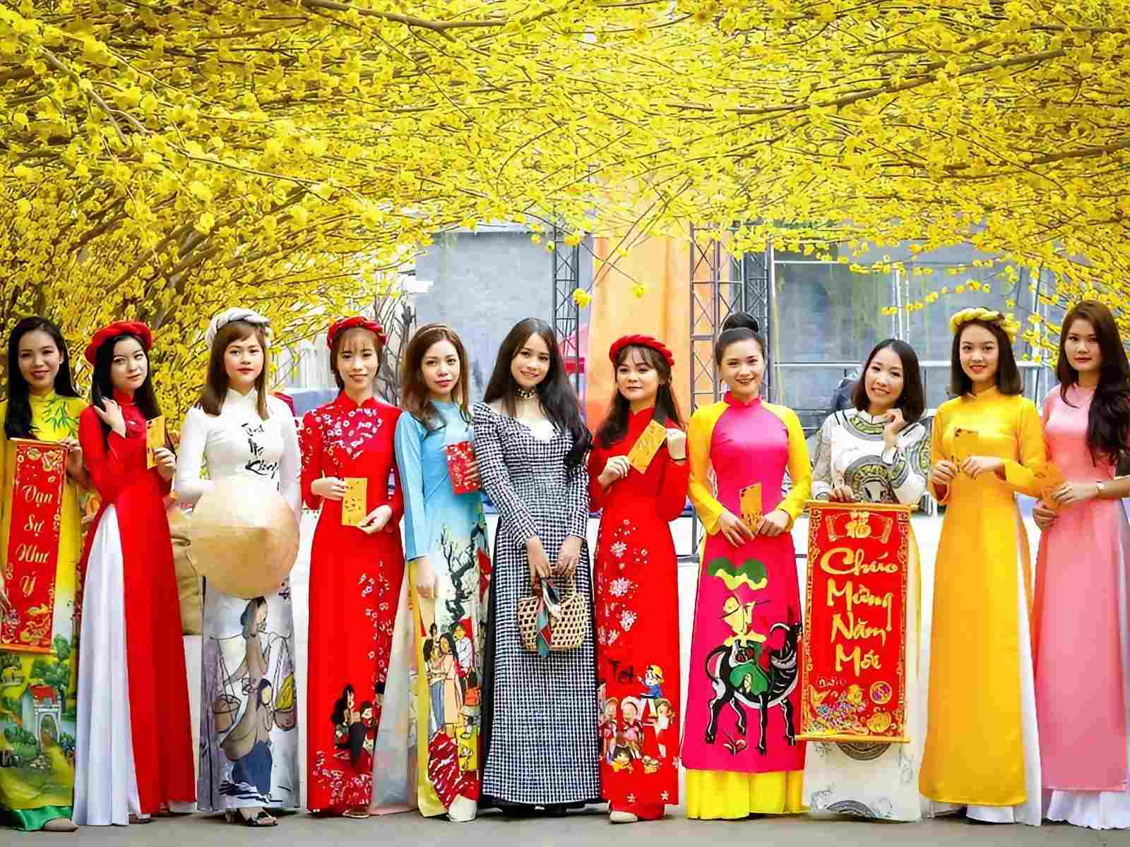 Tốt nhất, bạn nên thử trước khi quyết định mua đồ Tết