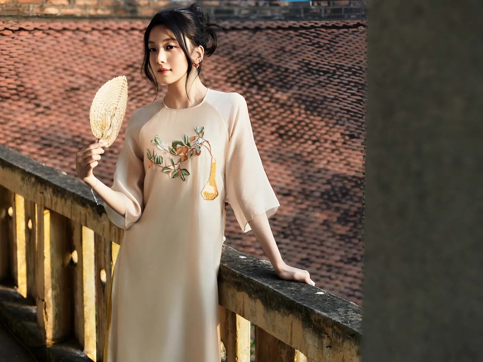 Chọn áo dài ngày Tết cách tân phù hợp sẽ tôn vinh nét đẹp của bạn