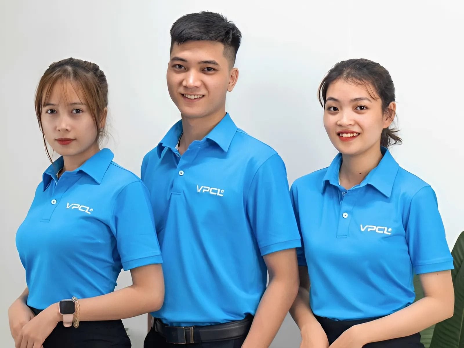 Đồng phục văn phòng tạo tinh thần đoàn kết cho nhân viên