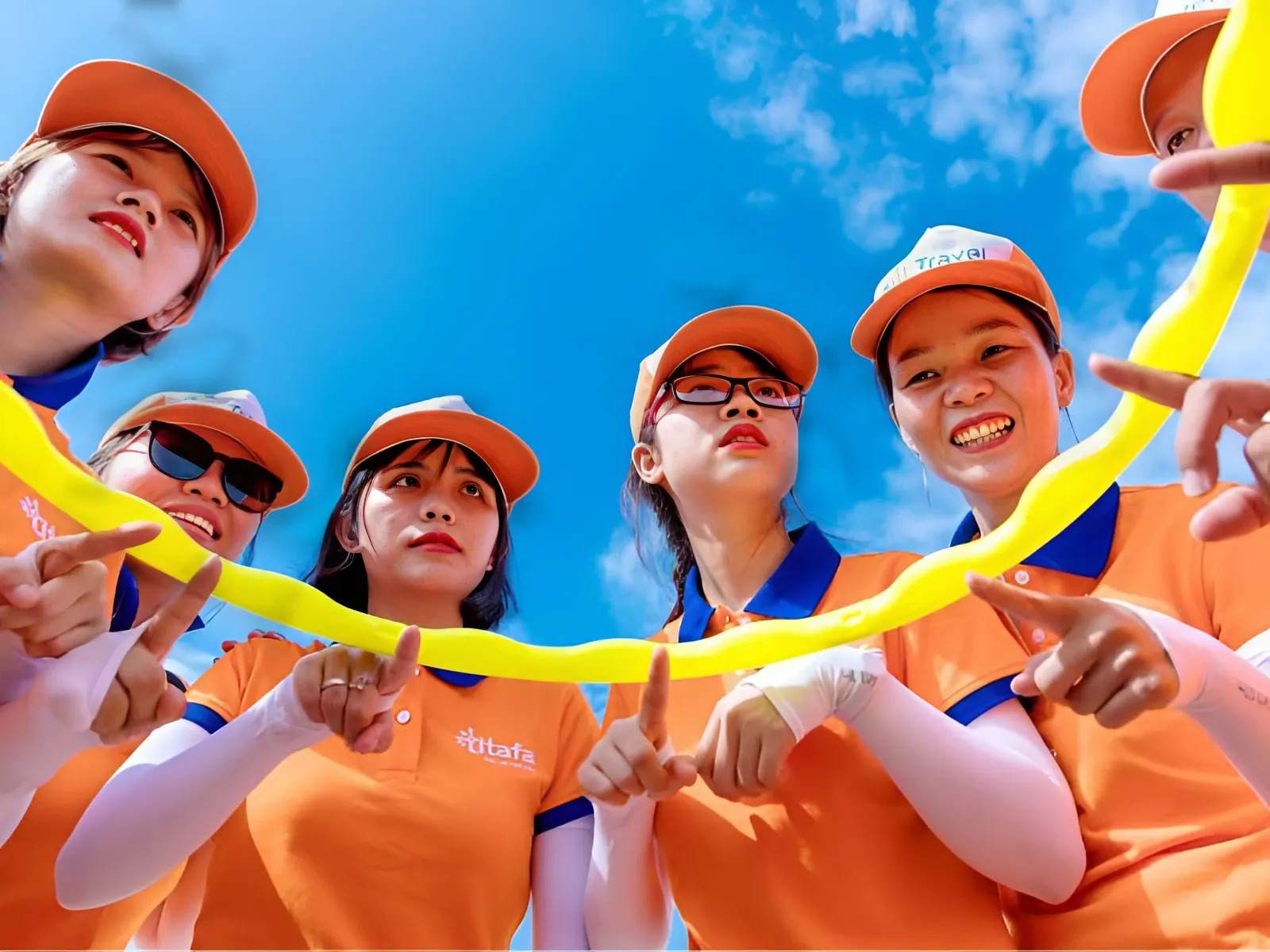Nón đồng phục được may theo yêu cầu của doanh nghiệp