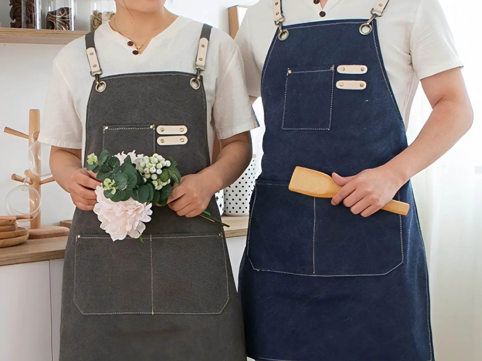 Túi trên tạp dề giúp nhân viên chứa những vật dụng nhỏ