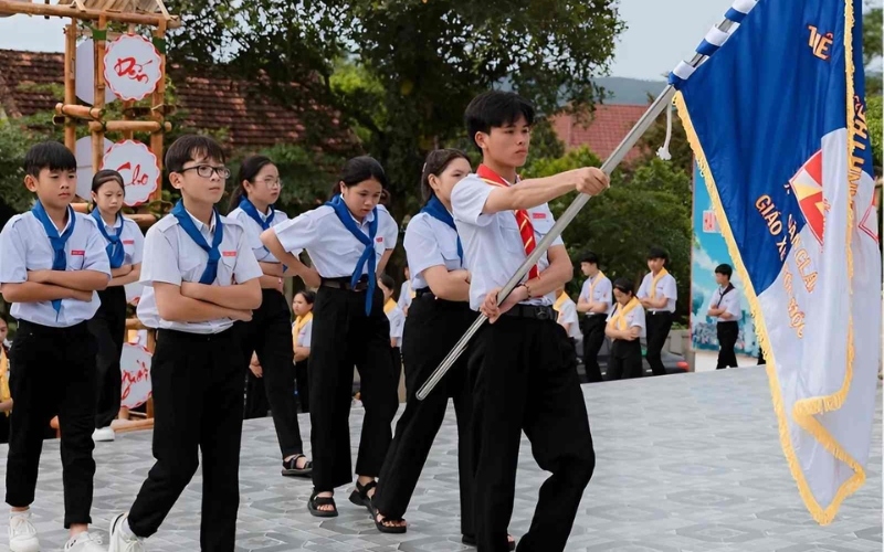 Khăn đồng phục Thiếu nhi Thánh Thể cấp thiếu nhi có màu xanh dương