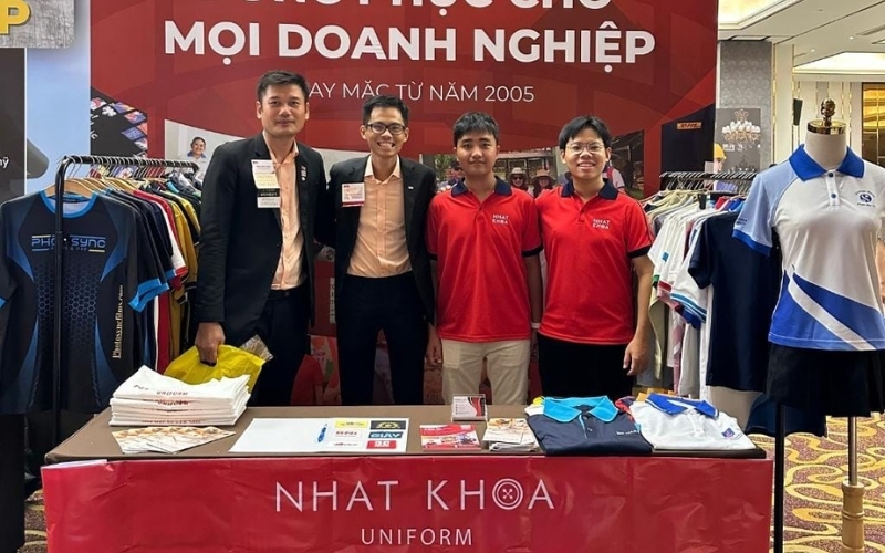Nhất Khoa Uniform đồng hành cùng slogan lớp bạn