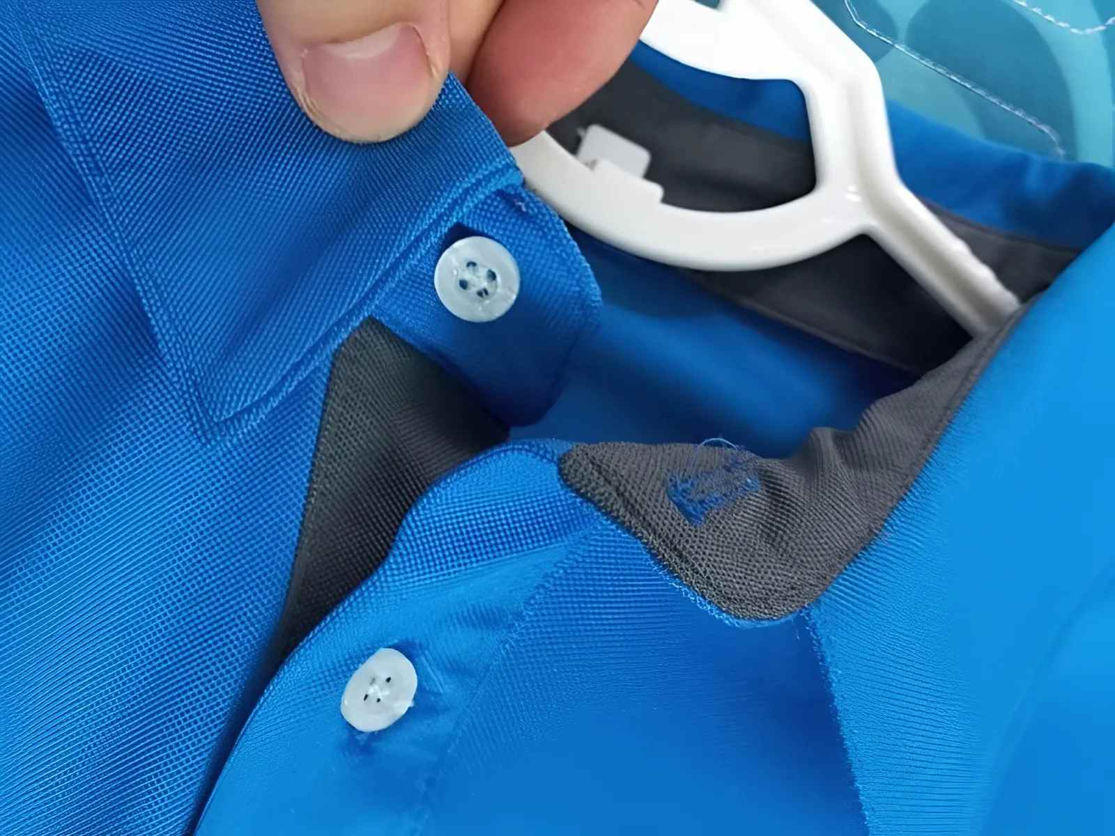 Sau khi nhận hàng, bạn hãy kiểm tra thật kỹ các chi tiết