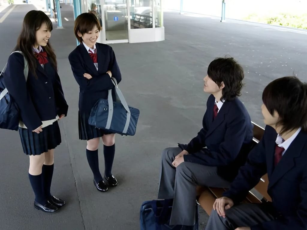 Đồng phục học sinh Nhật Bản phong cách hiện đại ngày càng phổ biến
