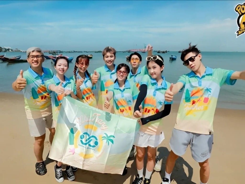 Đồng phục nhóm giúp thể hiện cá tính và phong cách của nhóm