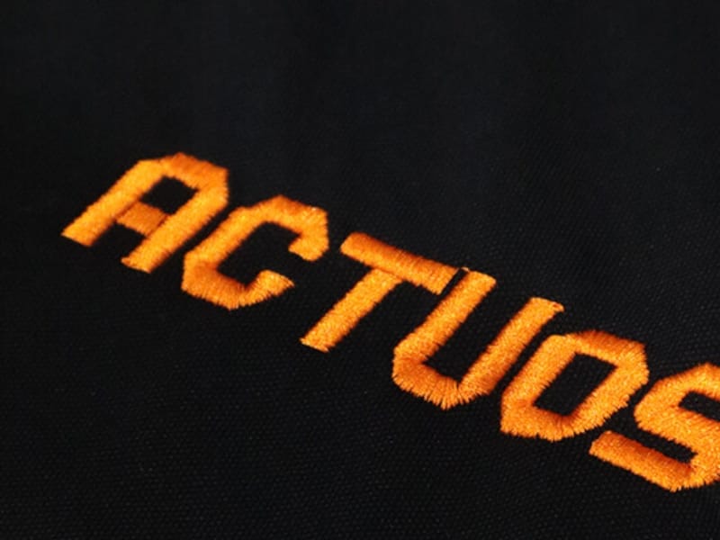 Màu sắc logo cũng là một yếu tố quan trọng cần xem xét