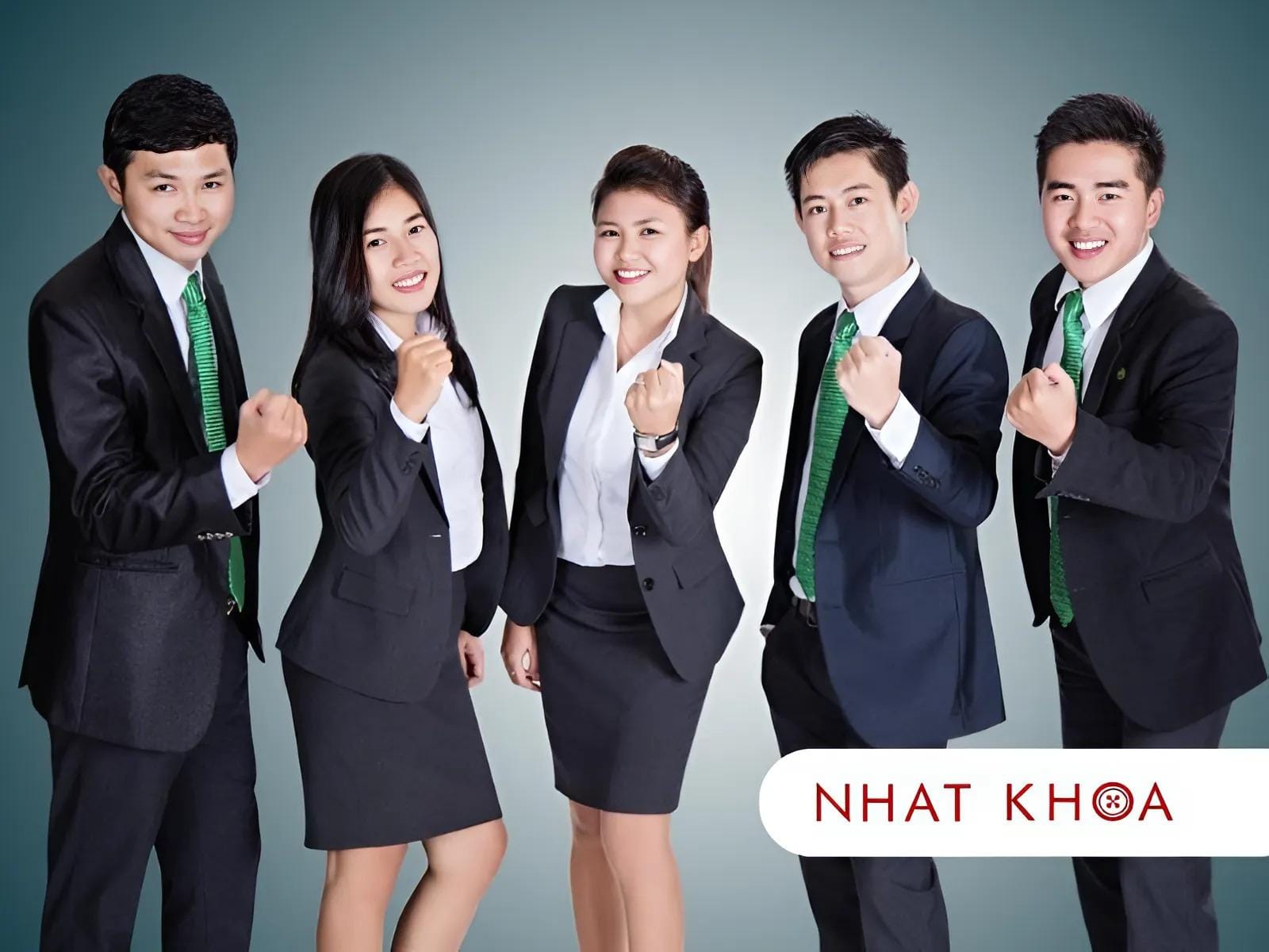 Vì Sao Nên May Đồng Phục Công Sở?