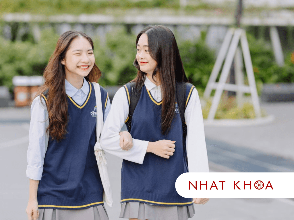 Đồng Phục Trường Là Gì? Ý Nghĩa Và Quy Định Cần Biết