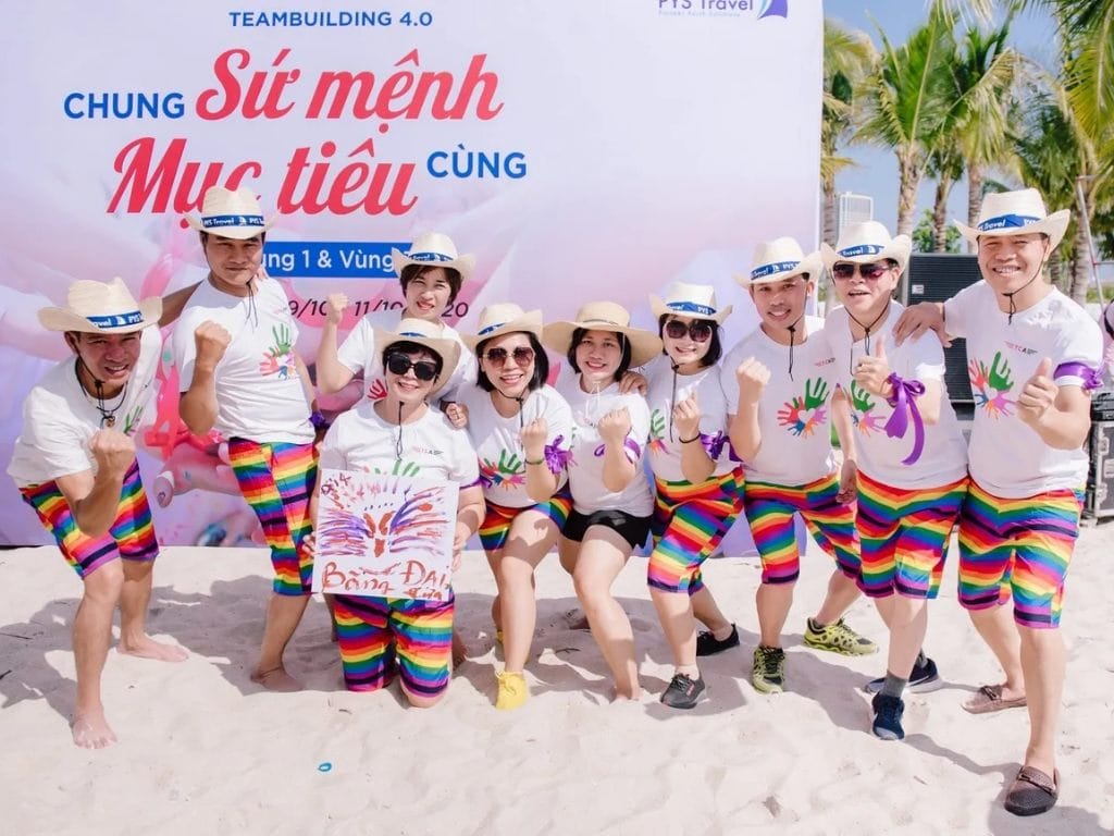 Đồng phục đi biển cho team giúp thành viên thêm gắn kết và tạo kỷ niệm đáng nhớ