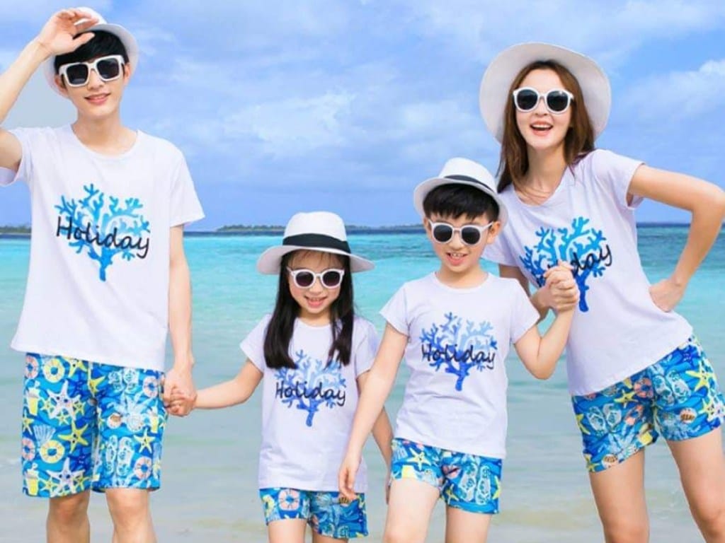 Đồng phục đi biển cho nhóm rất đa dạng về kiểu dáng, mẫu mã, chất liệu