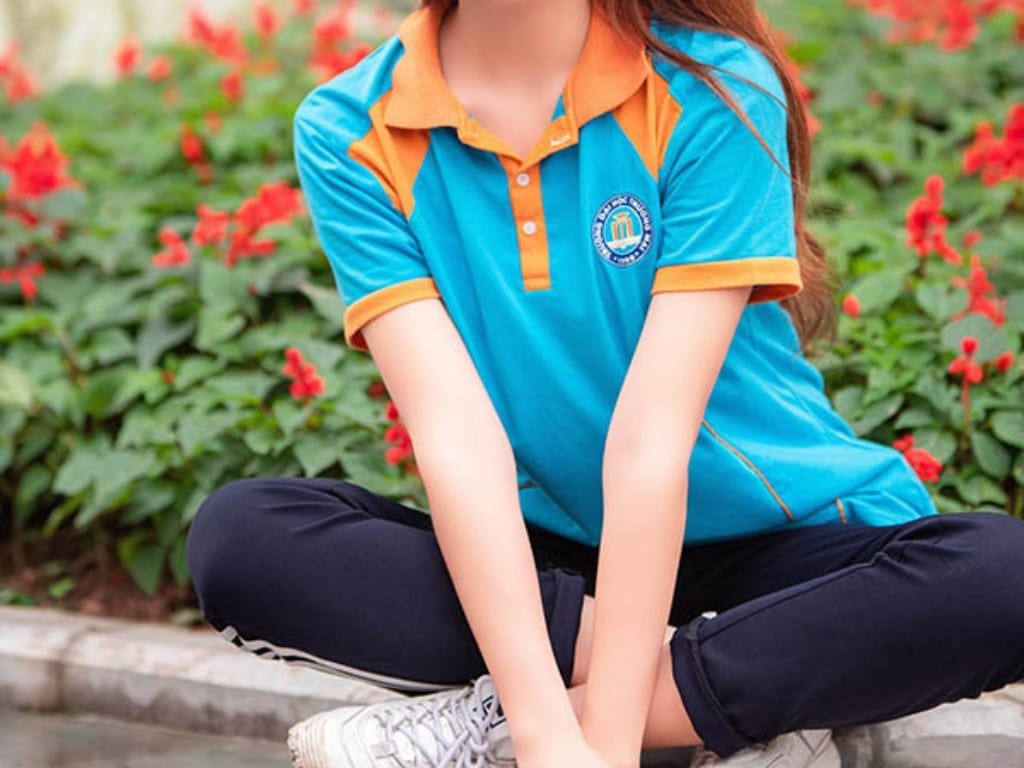 Logo trường trên đồng phục học sinh cần được in/thêu sắc nét
