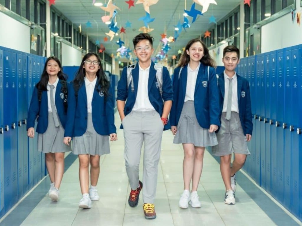 Đồng phục học sinh được thiết kế theo quy chuẩn chung của nhà trường