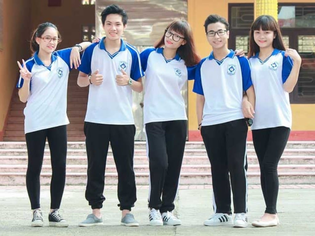 Đồ thể dục là đồng phục học sinh được thiết kế riêng cho giờ học thể chất