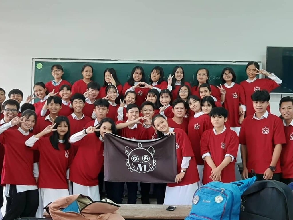 Sắc đỏ giúp khơi dậy những cảm xúc tích cực và gắn kết mọi người gần nhau hơn