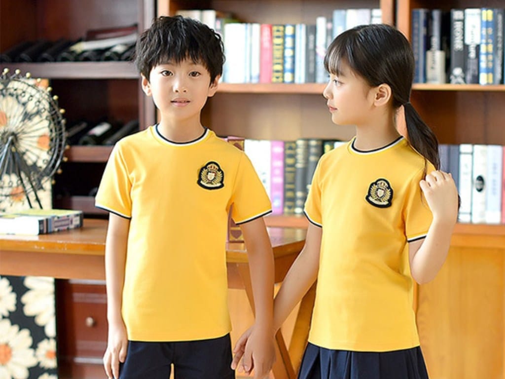 Chất liệu vải may đồng phục trường quốc tế Sài Gòn ảnh hưởng trực tiếp đến sự dễ chịu