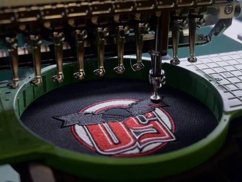 Khi bạn hiểu rõ kỹ thuật sẽ giúp bạn điều chỉnh thiết kế logo đẹp cho áo lớp