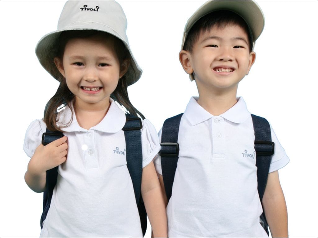 Chọn đúng áo đồng phục mầm non giúp các bé thoải mái