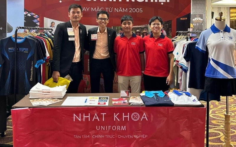 Nhất Khoa Uniform giúp hiện thực hóa logo lớp đẹp chất của bạn