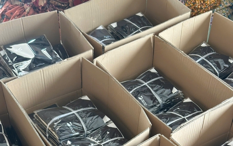 Một xưởng in áo thun theo yêu cầu ở TPHCM uy tín sẽ cam kết giao hàng đúng tiến độ