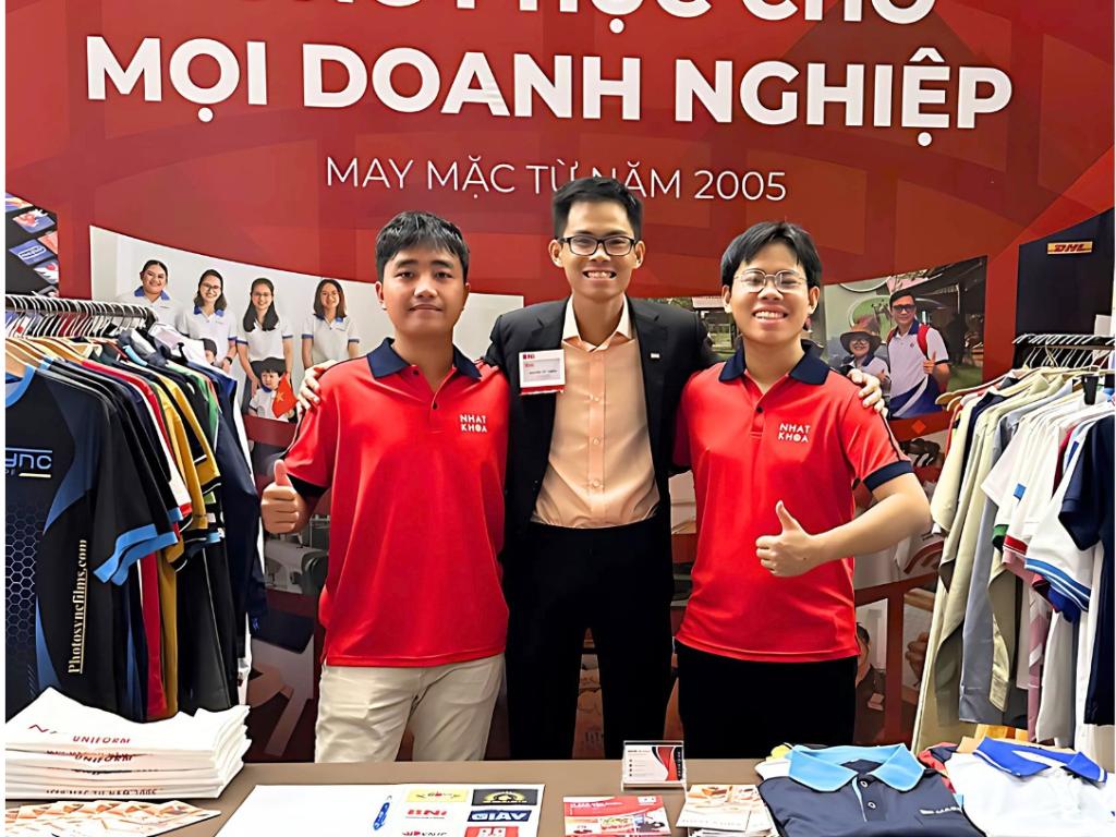 Nhất Khoa cam kết thiết kế và sản xuất đồng phục theo đúng yêu cầu