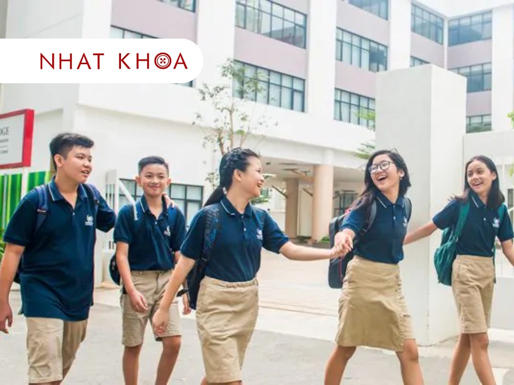 Đồng Phục Học Sinh Trường Quốc Tế: Định Nghĩa Và Lợi Ích