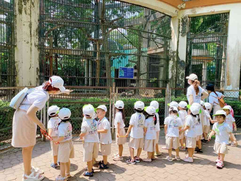 Đồng phục mầm non đẹp góp phần tạo dựng một hình ảnh chuyên nghiệp