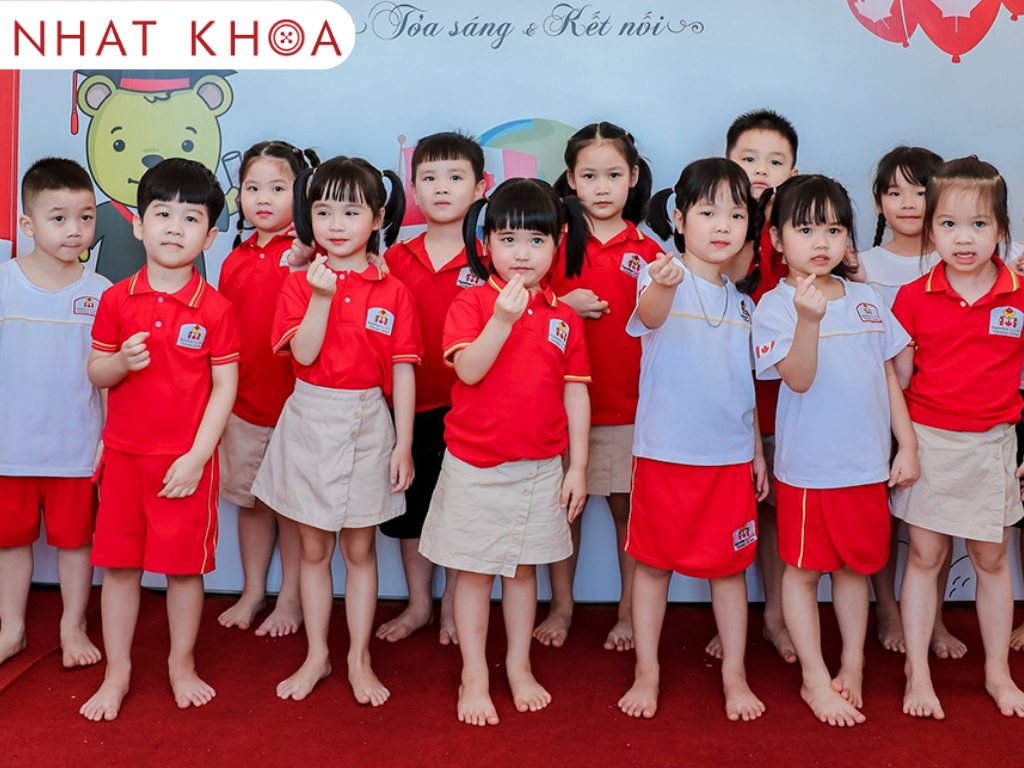 Thiết kế đồng phục mầm non đẹp nhất tạo ấn tượng tích cực