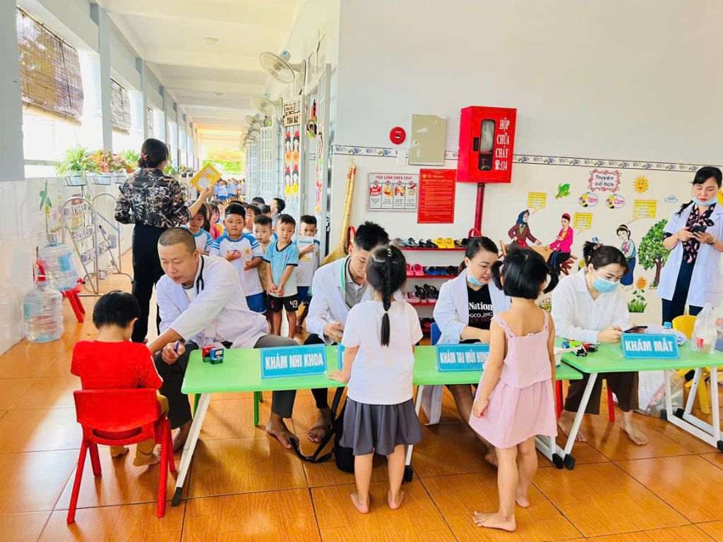 Màu sắc và thiết kế đa dạng phù hợp với lứa tuổi mầm non